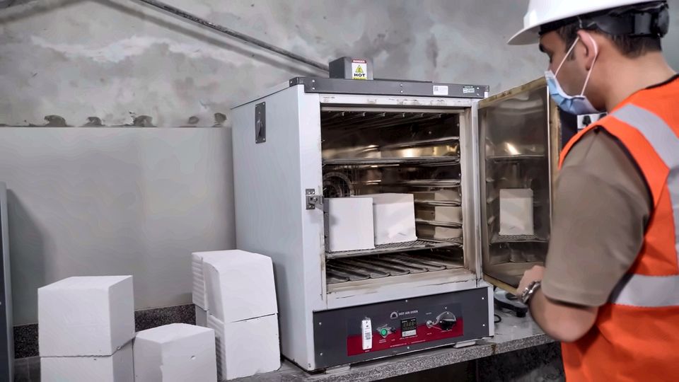 Block specimens in the drying oven